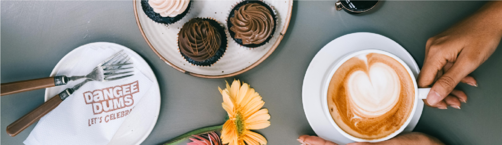 Dangee Dums cakes, cupcakes and coffee